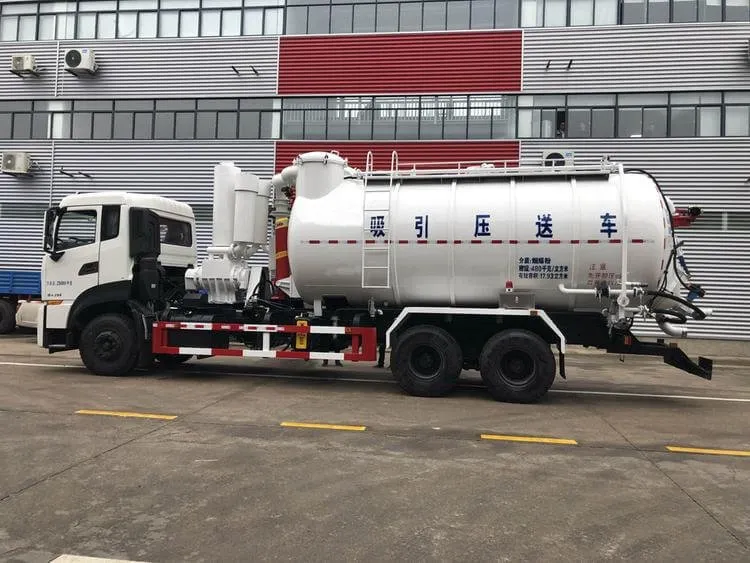 Complete dry bulk blower suction truck fitted with MingTian ShanGu roots vacuum pump for vacuum excavator sewage and bulk material suction, full side view tanker vehicle