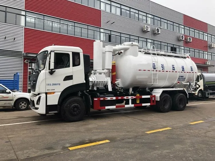 New factory‑finished dry bulk suction truck equipped with MingTian ShanGu roots vacuum pump for vacuum excavator bulk waste suction, delivery unit full side profile
