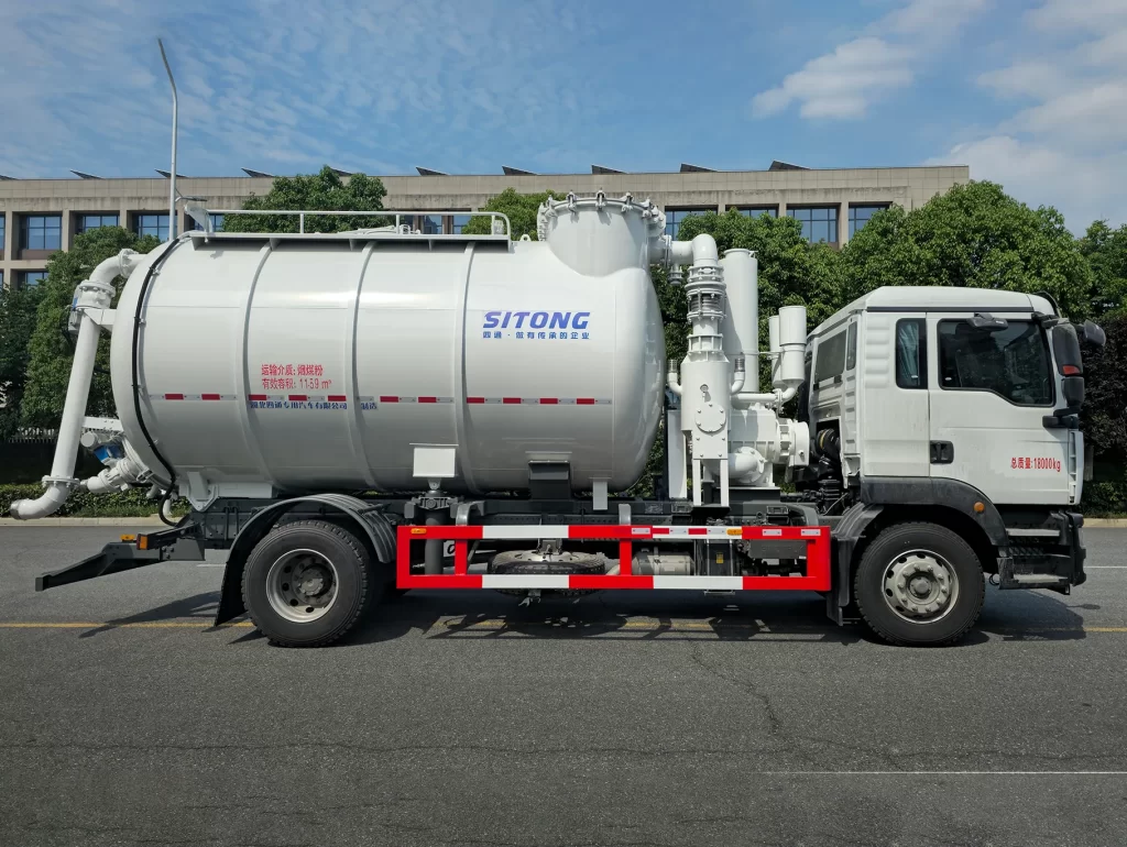 MingTian ShanGu ShanGu roots vacuum pump assembly on pressure‑suction tank truck side full shot
